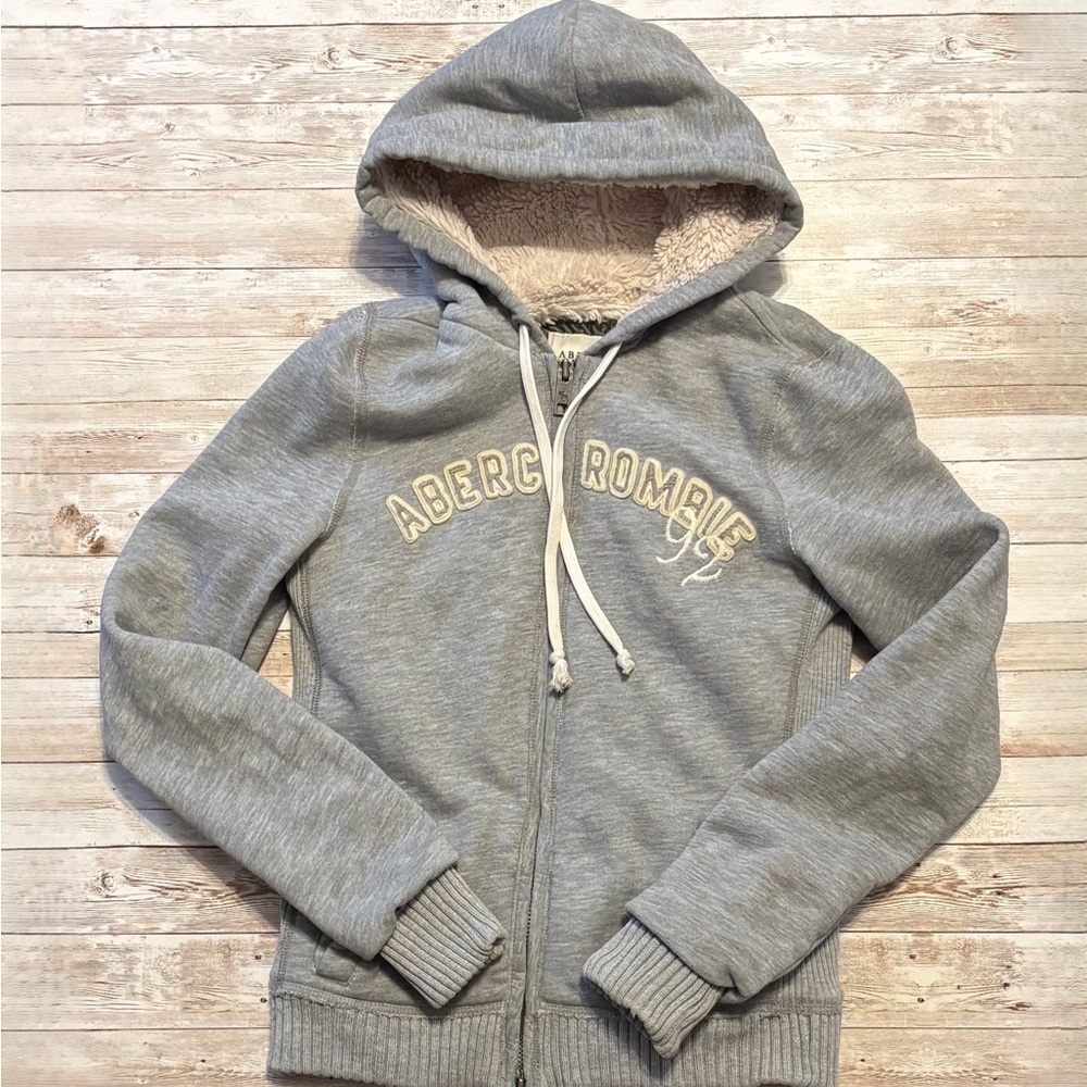 Y2K Abercrombie & Fitch Gray Jacket with Cream Sherpa Lining